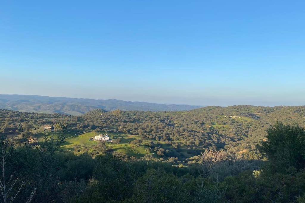 Casa Cortijo En Dehesa Sierra Leon Villa ลา ปัวบลา เด ลอส อินฟานเตส ภายนอก รูปภาพ
