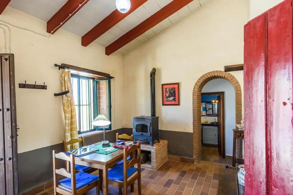 Casa Cortijo En Dehesa Sierra Leon Villa ลา ปัวบลา เด ลอส อินฟานเตส ภายนอก รูปภาพ